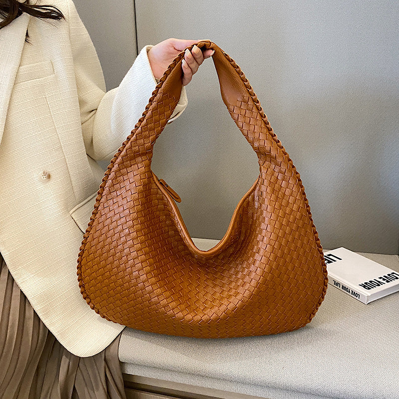 VALENTINA | Luxe gevlochten hobo tas met zachte structuur