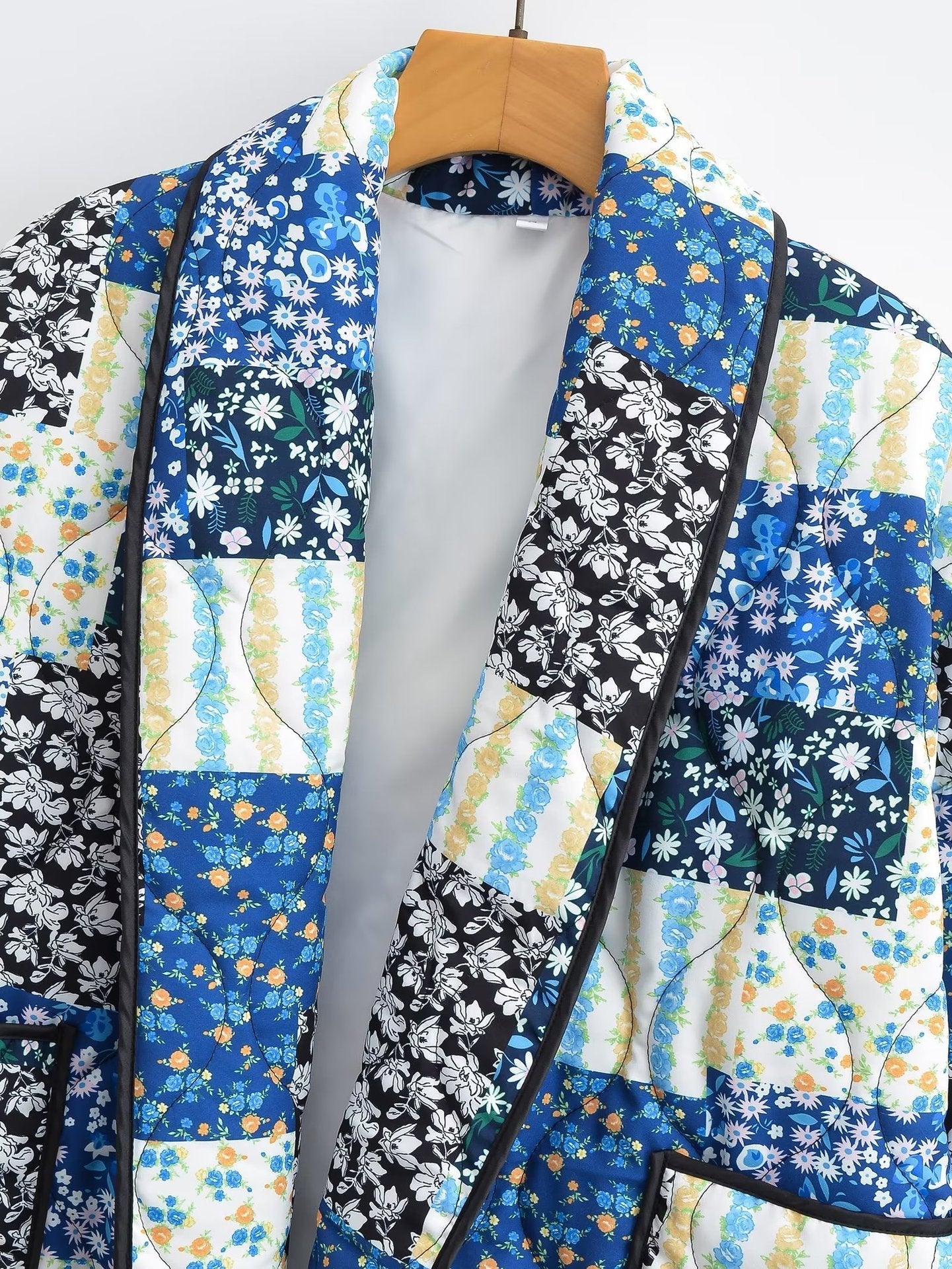 Revvy | Jas met bloemenpatchworkprint