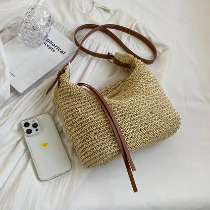 GEORGETTE | Rieten Bucket Bag met Verstelbare Schouderband