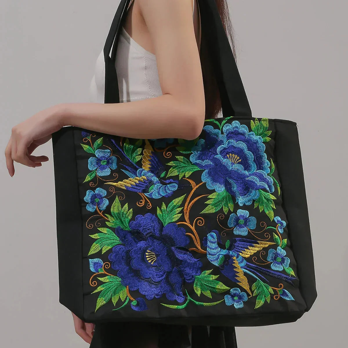JOLEY | Geborduurde Tote Bag met Bloemenaccenten