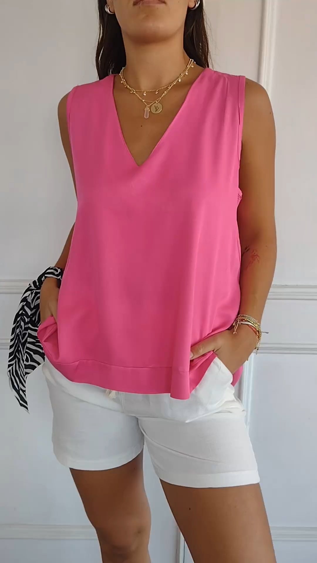 Nellie | Elegante mouwloze top met v-hals